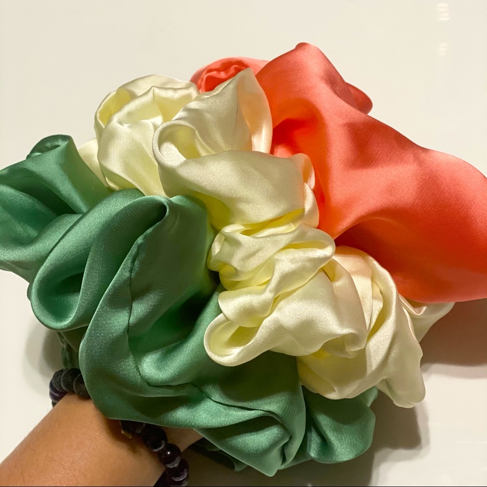 3 bundle oversize scrunchie